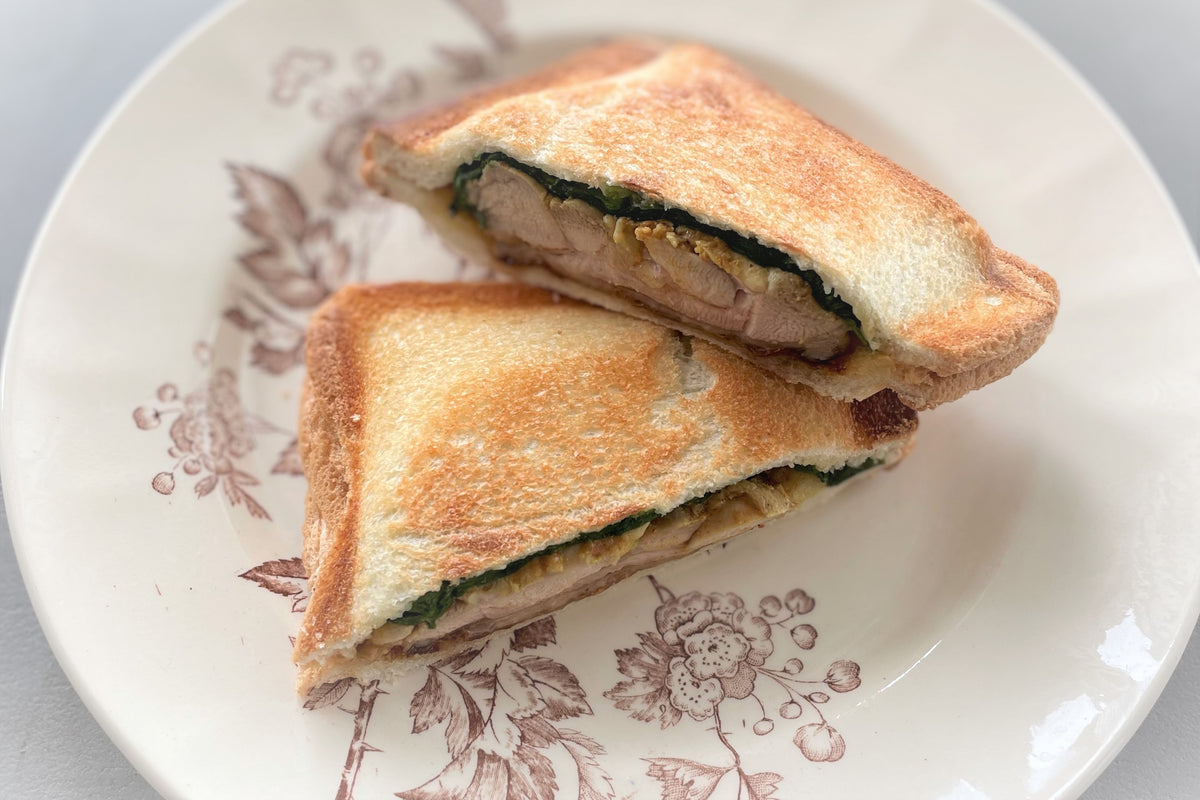 タンドリーチキン風ホットサンド(厚焼きホットサンドベーカー goooodⅡ)