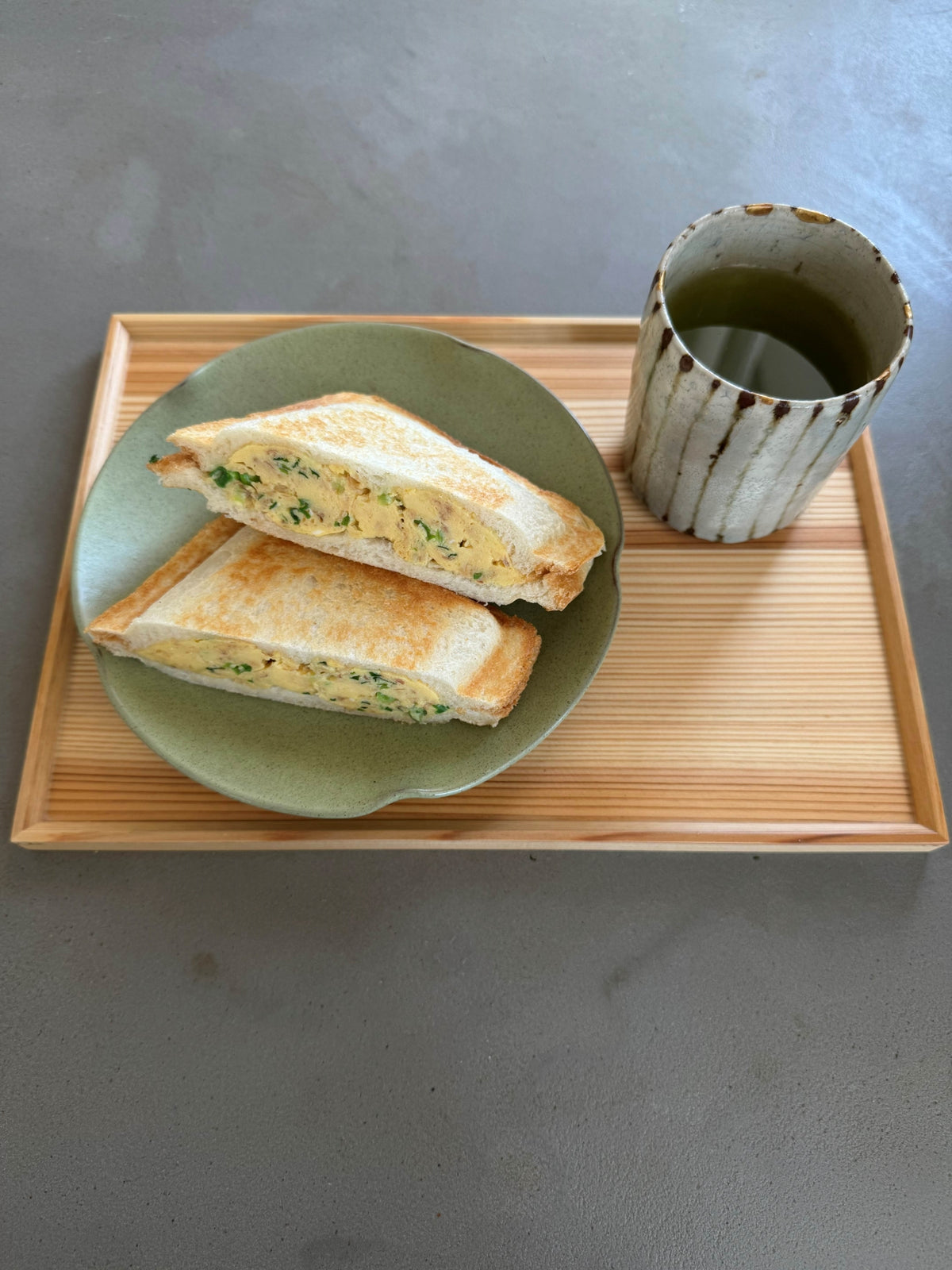 味噌とおかかの卵ホットサンド(厚焼きホットサンドベーカー“goooodⅡ”/VHS-15)