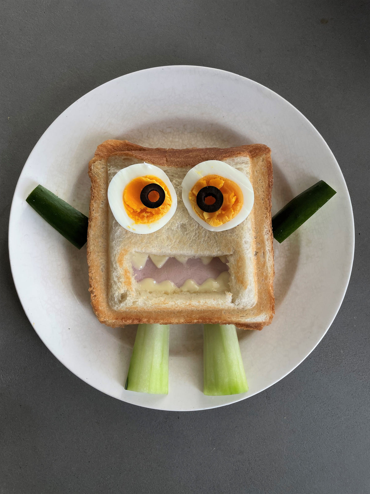 ハムとチーズのハロウィーンホットサンド(厚焼きホットサンドベーカー“goooodⅡ”/VHS-15)
