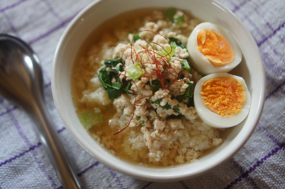 フードスチーマーでつくる朝ごはん「鶏ひき肉と小松菜のスープごはん」（フードスチーマープラス/VFS-20）